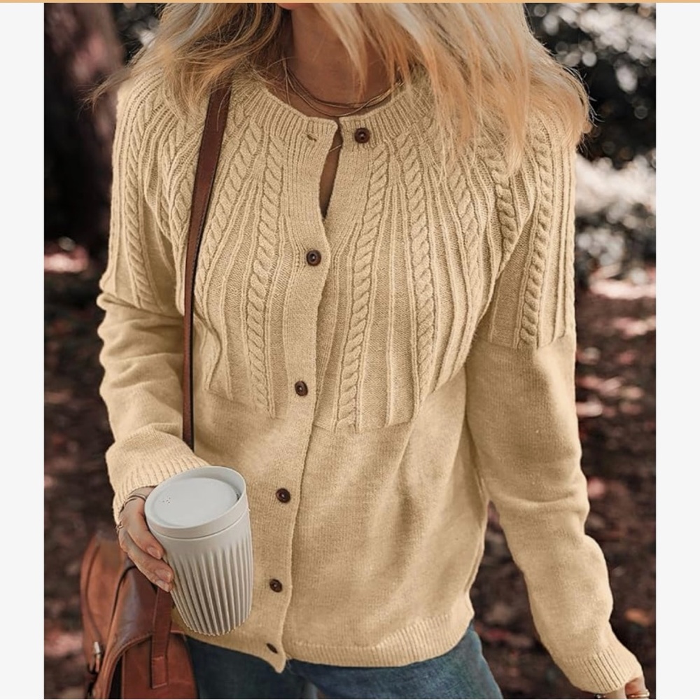 NWT/Dokotoo Cardigan Sweater/Long Sleeve Crochet Knit/Size: S - Picture 15 of 16